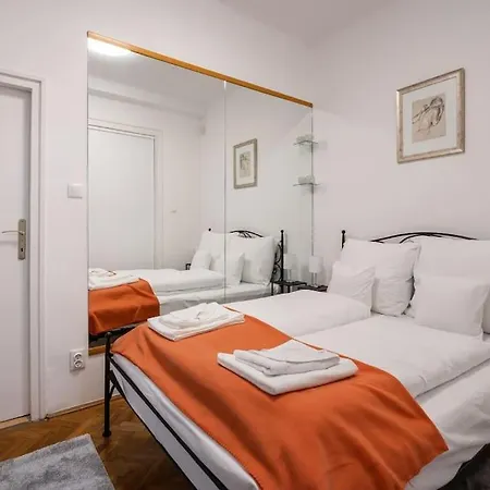 Mirage Monte Budapest