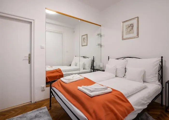 Mirage Monte Budapest